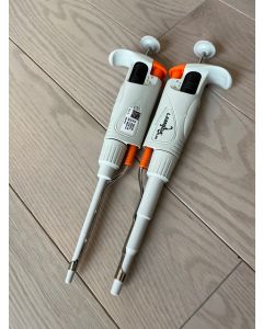 Corning Lambda Plus Pipettor pipet variable set 200 1000 autoclavable cal