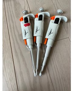 Corning Lambda Plus Pipettor pipet variable set 200 20 1000 autoclavable