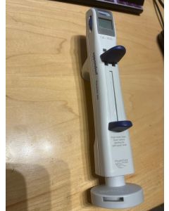 Eppendorf Repeater M4 Multi Dispenser Pipette pipet repeating syringe