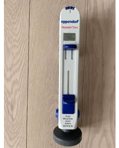 Eppendorf Repeater Plus Multi Dispenser Pipette pipet repeating syringe