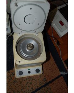 Eppendorf centrifuge 5415C microcentrifuge 14000 rpm laboratory micro 5415 C Lb