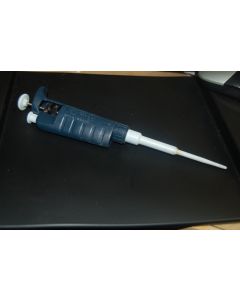 Gilson pipetman pipet pipette P20 20 ul variable volume mis1