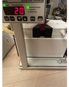 KNF Laboport neuberger vacuum pump diaphragm UN840 3 FTP 20 mbar controller
