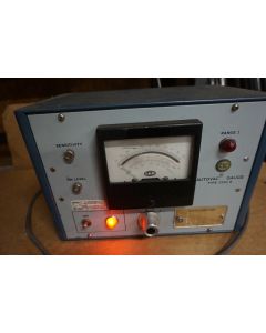 LKB Vacuum AutoVac Gauge Type 3294B 3294B vacuum