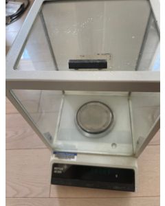 Mettler digital lab scale balance analytical AE200 AE 200 delta range 200g 0 1mg