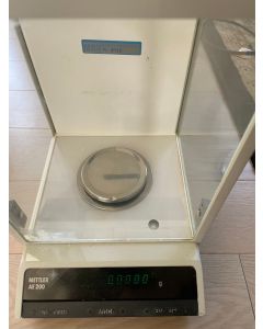 Mettler digital lab scale balance analytical AE200 AE 200g delta range 0 1mg qc