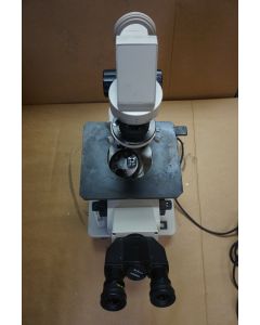 Nikon Diaphot Inverted Microscope w 2 objectives Plan 4 013 10 0 30