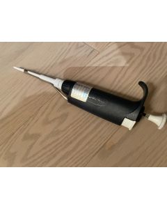 Rainin Pipet Lite Pipettor pipet variable SL20 universal tips 2 20ul vyu