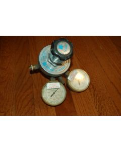 Shott specialty gases 18A High Pressure Inert Gas Regulator Valve dual gauge