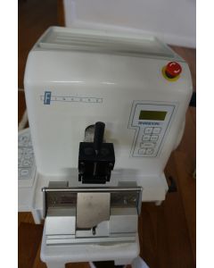 Thermo Shandon Finesse ME Microtome laboratory