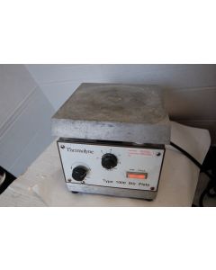 Thermolyne type 1000 stirrer hotplate stirring hot plate heating stirring